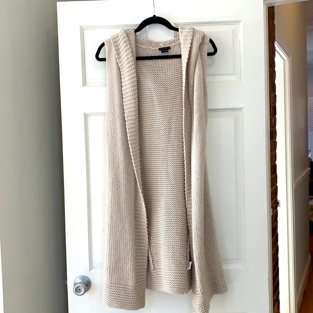 Theory sleeveless sweater
